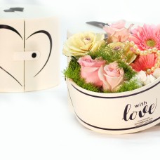 Fine Heart-box with roses