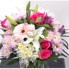 Lilies, roses and chrysanthemum bouquet