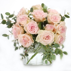 Pink roses tender bouquet